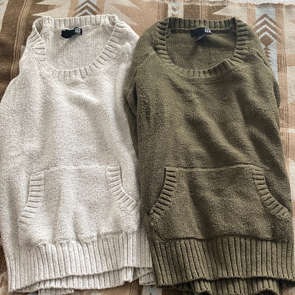 Vintage Women’s Fox sweaters